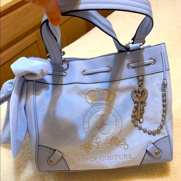 Juicy Couture Light Blue Daydreamer tote with Bow Accent - Picture 13 of 14